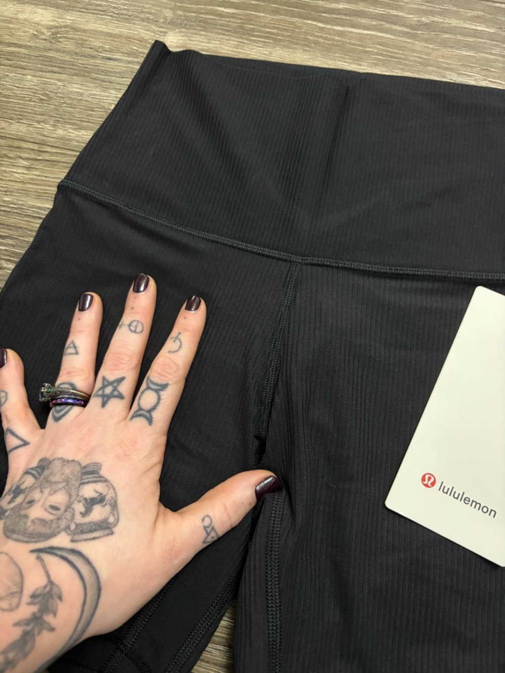 NWT Lululemon Align Ribbed High-Rise Short 6” (Black) Size 4 - Picture 4 of 7